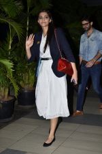 Sonam Kapoor return from Indore on 6th Sept 2014